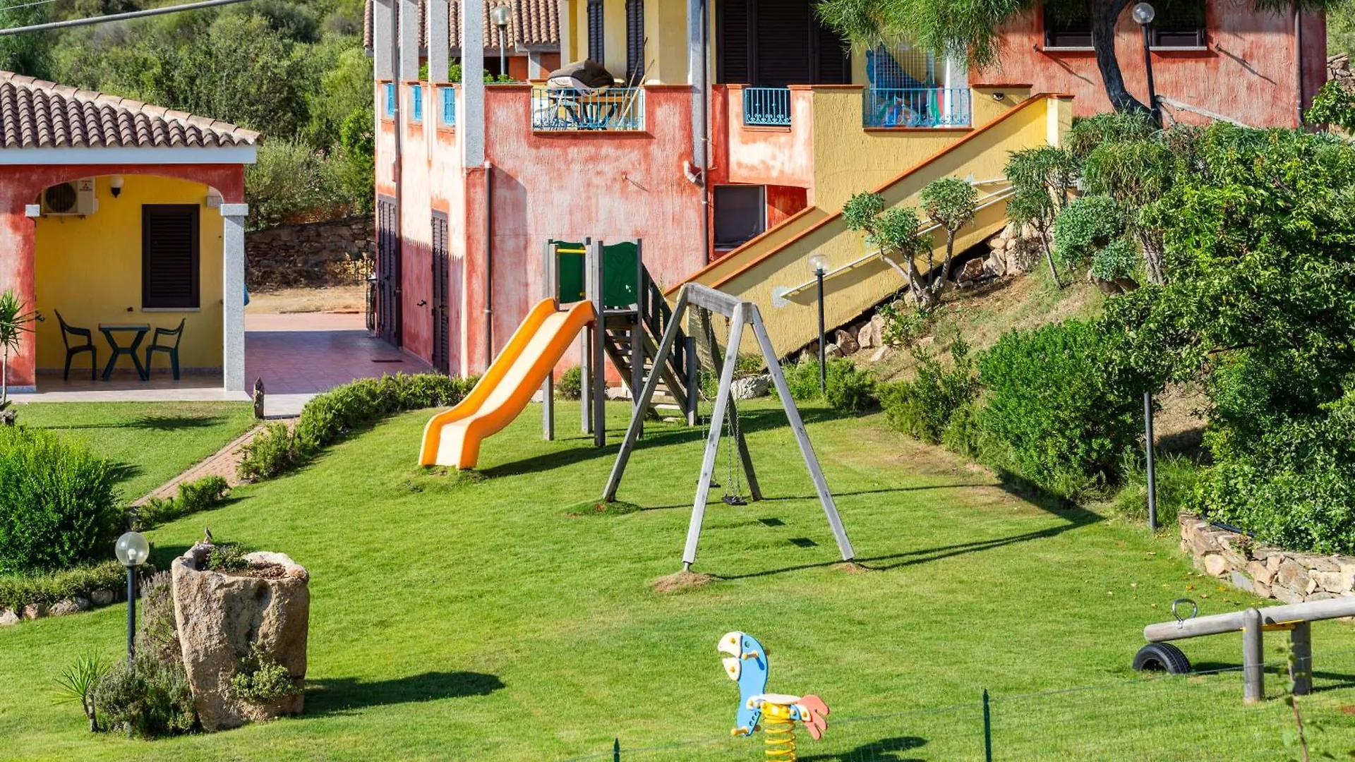 Hotel Pedra Niedda Будони